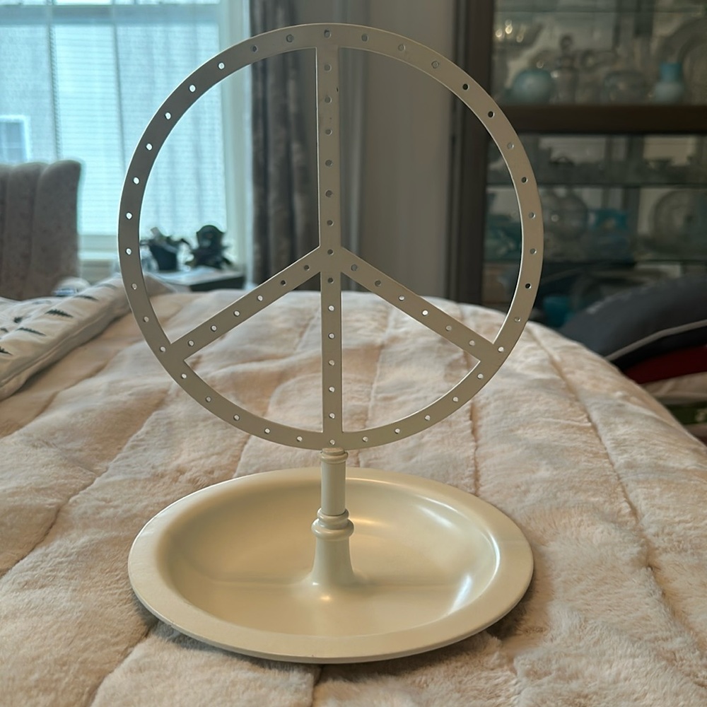 Pottery Barn teen peace sign earring/jewelry holder